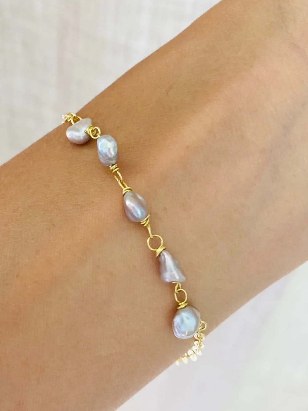 Handmade Freshwater Pearl Adjustable Bracelet - Picture 3 of 3